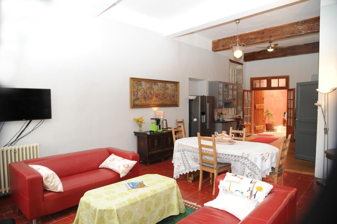 Classic France Double For Larger Groups Or Extended Families - Ac, Elevtor, 2 Appts Joined By A Common Indoor Patio Apartment Limoux Ngoại thất bức ảnh